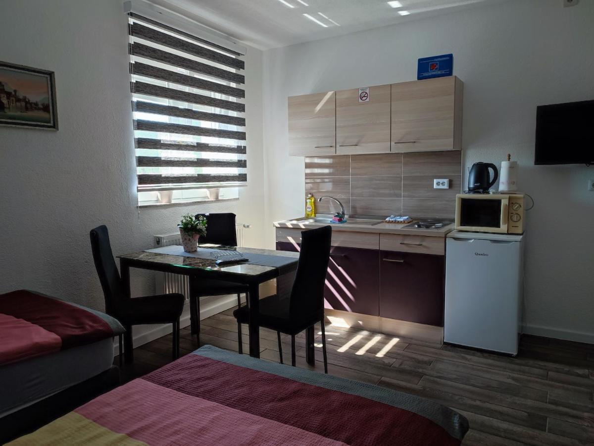 Apartman Toni Gračac Extérieur photo