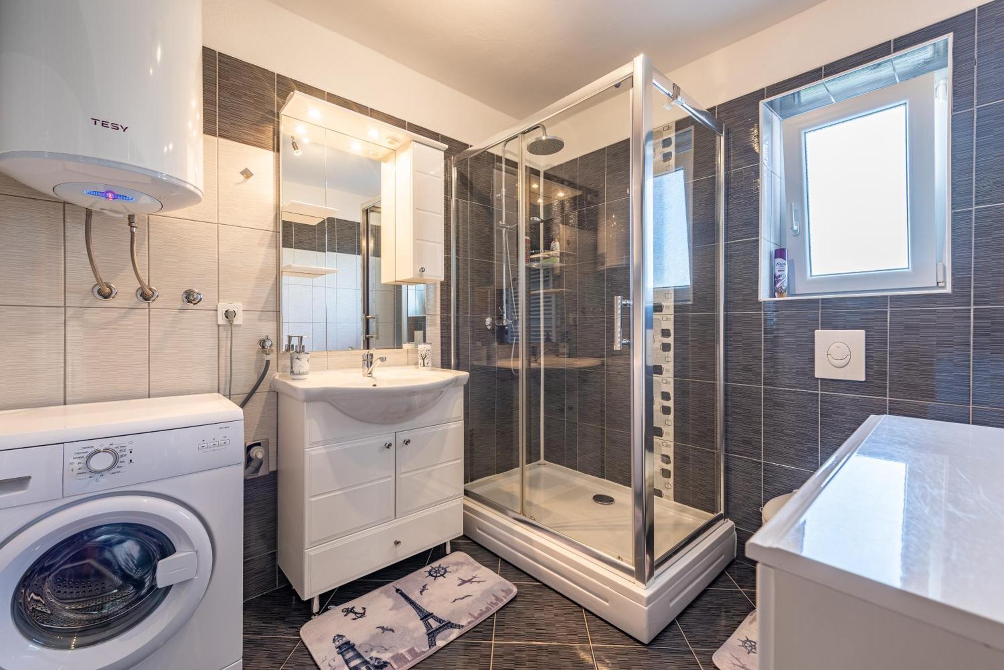 Apartman Toni Gračac Extérieur photo
