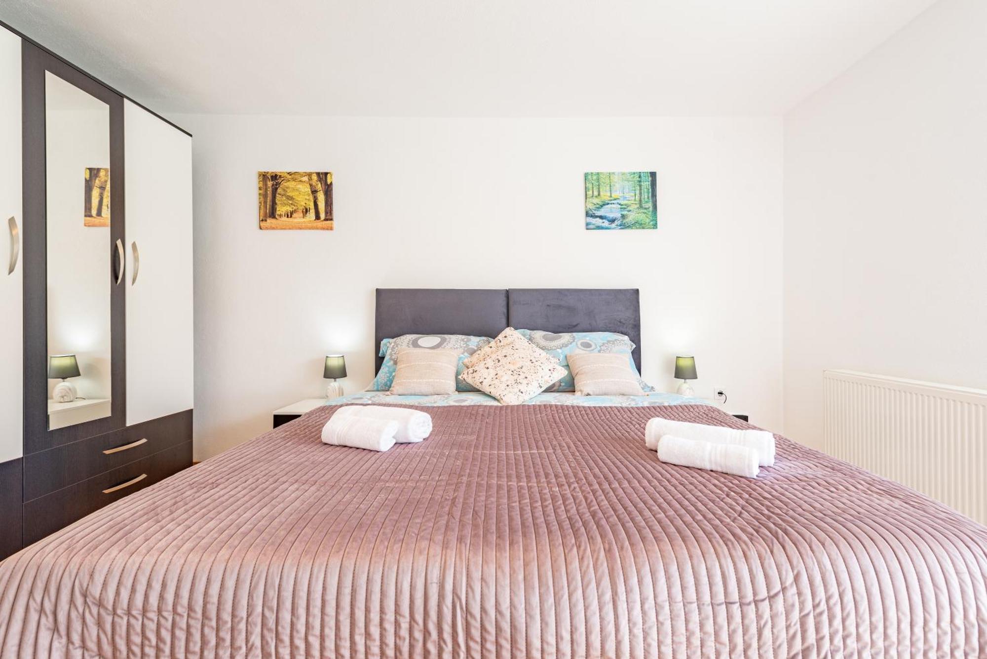 Apartman Toni Gračac Extérieur photo